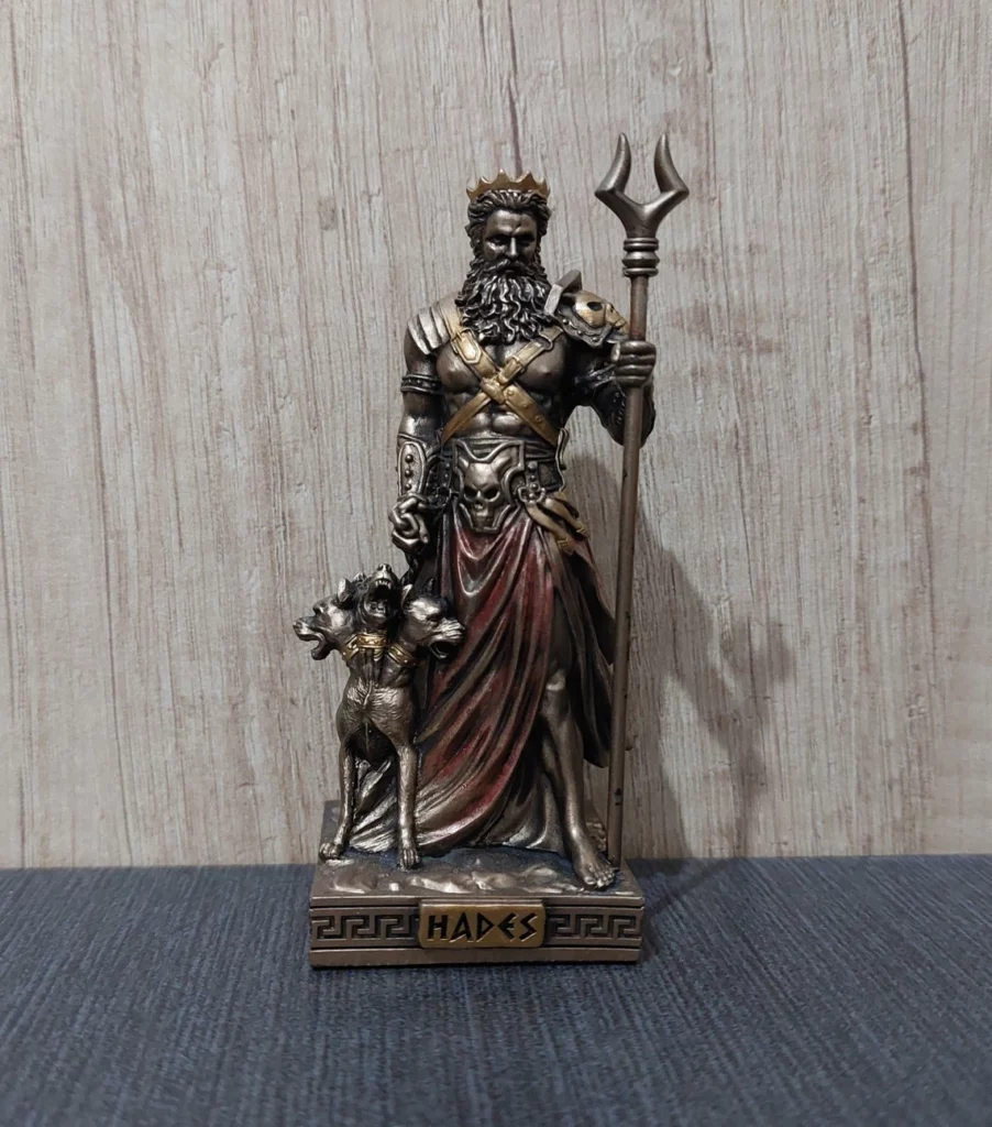 Gardien des Ombres : Hadès et Cerbère